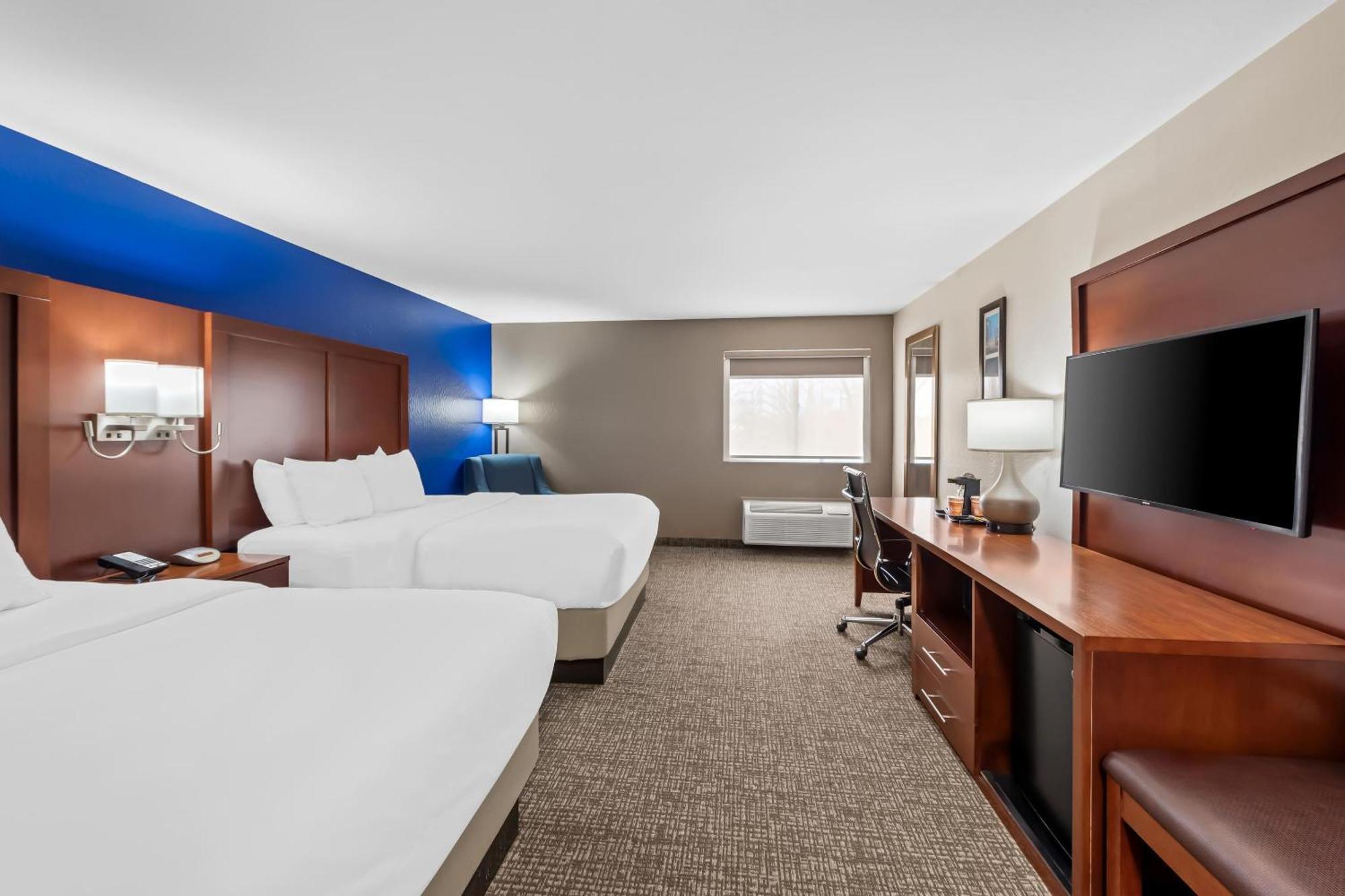 Comfort Inn & Suites Fairborn Near Wright Patterson Afb מראה חיצוני תמונה